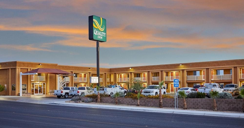 Quality Inn Parker Bagian luar foto