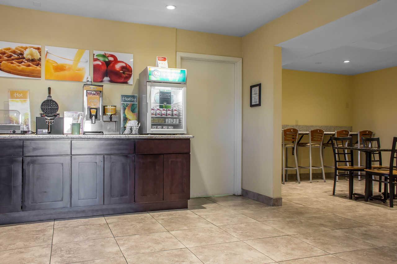 Quality Inn Parker Bagian luar foto