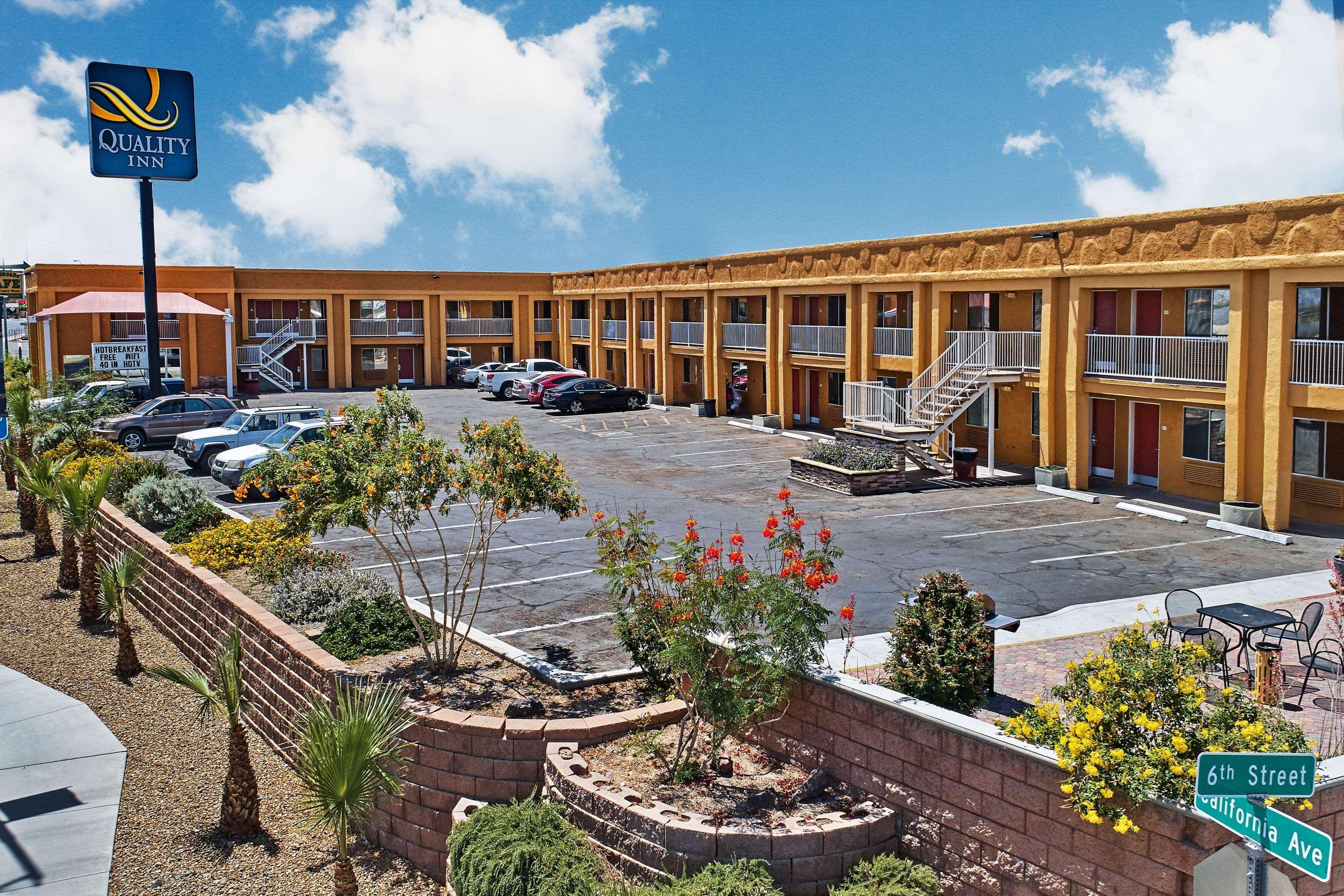Quality Inn Parker Bagian luar foto